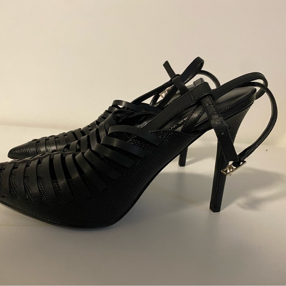 Cute Nine West heels. Never worn.